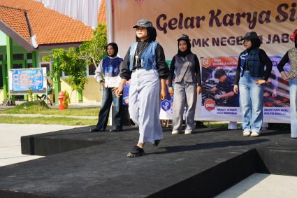 Gelar Karya SMKN 1 Jabon, Wujud Nyata Hasil Pembelajaran dan Kreativitas Siswa