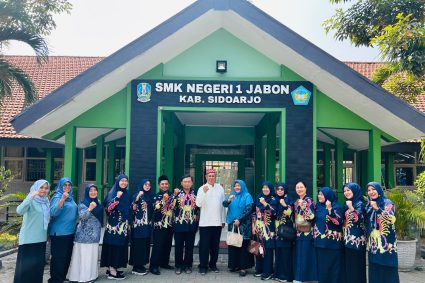 SMKN 1 Jabon dan SMPN 1 Sedati Jalin Kerja Sama SABAKARYA melalui Seragam Batik Karya Siswa